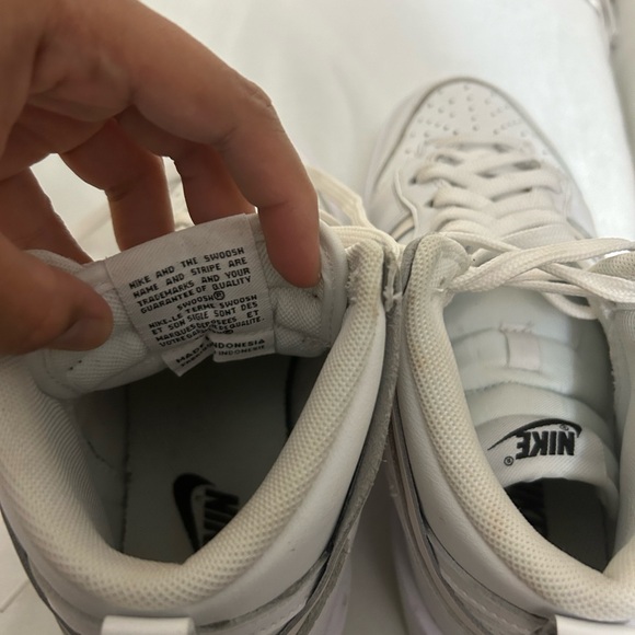 Ladies Nike Dunks - Picture 4 of 5